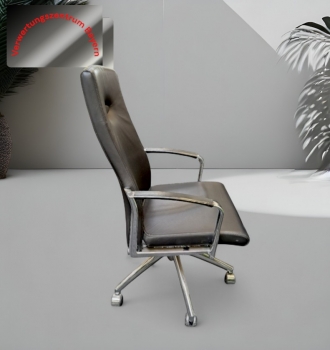 K+N - Agenda - Konferenzstuhl - Drehstuhl - Leder - schwarz