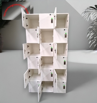 Schließfachschrank - Wertfachschrank - weiß - 18 Fächer - 110x210