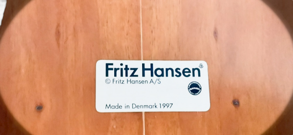 Fritz Hansen - Rund- / Besprechungstisch - Kirschholz - Dm: 160 cm